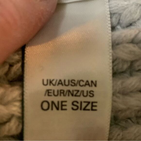 M&S Pom Pom Beanie Women’s One Size Tan Beige. - Picture 9 of 9